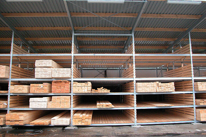pallet racking for the storage of timber