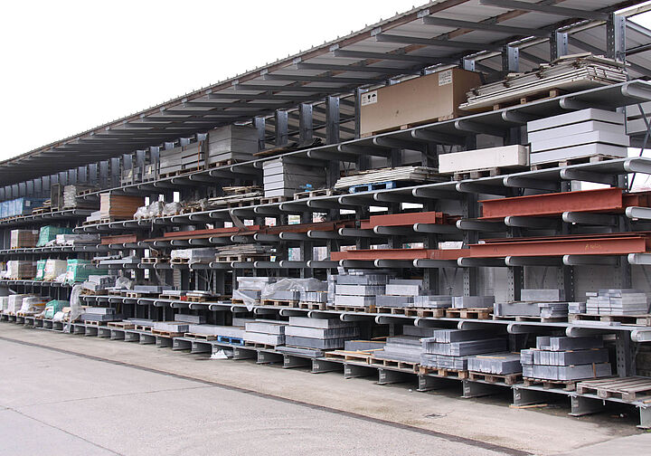 cantilever racking with roof, galvanized