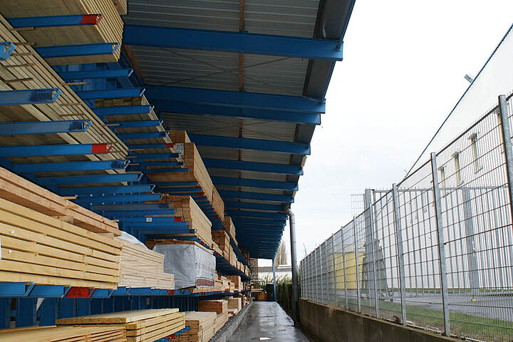 cantilever racking with roof for timber storage