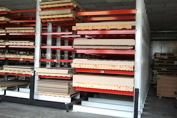 mobile cantilever racking