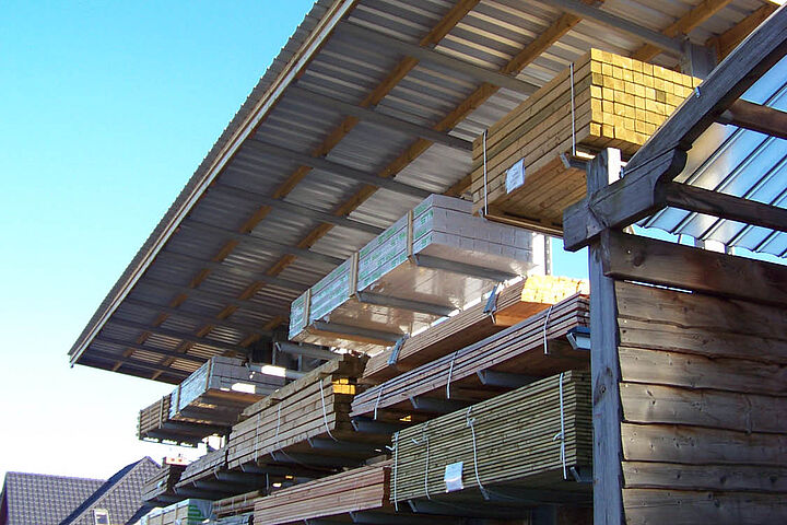 cantilever racking with roof