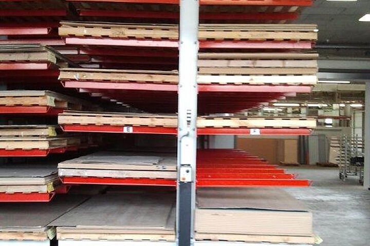 mobile cantilever racking