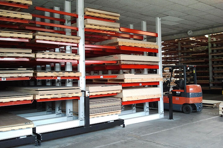 mobile cantilever racking