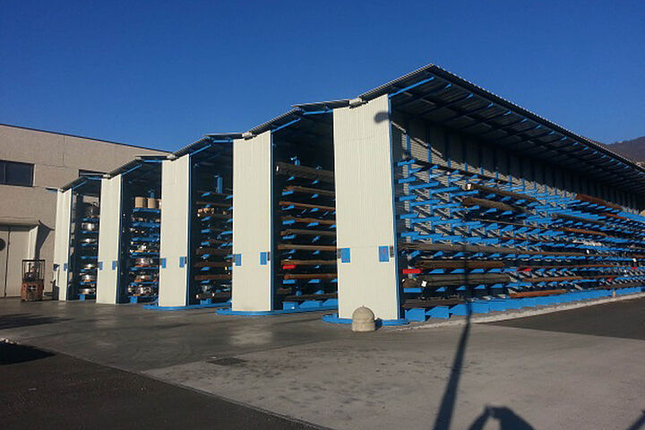 cantilever racking with roof, rack-clad building