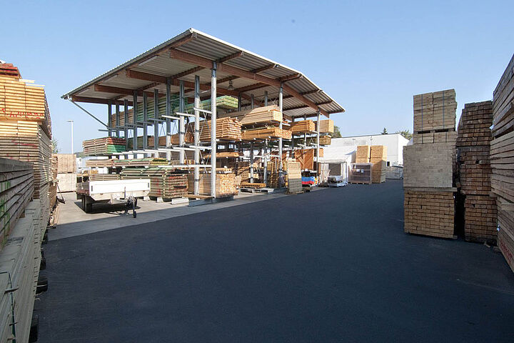 cantilever racking with roof